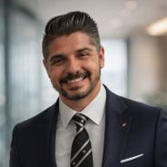 Franco Huard, animateur du podcast Sous le Bandeau